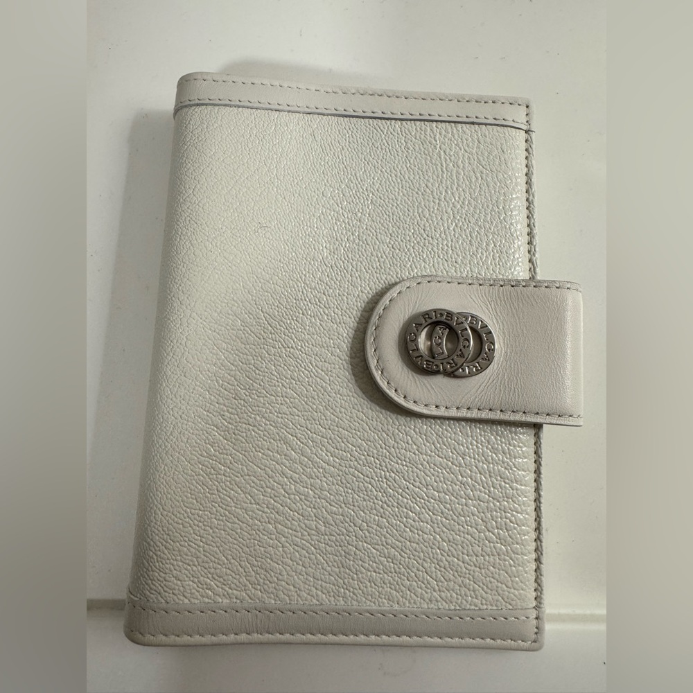 Textured Cream Leather Agenda planner